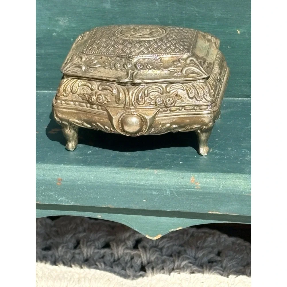 Jewelry Casket Case Trinket Box Silver Finish Footed Japan 3.25